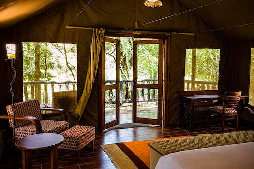 Glamping Getaways: Luxury Camping in Stunning Locations
